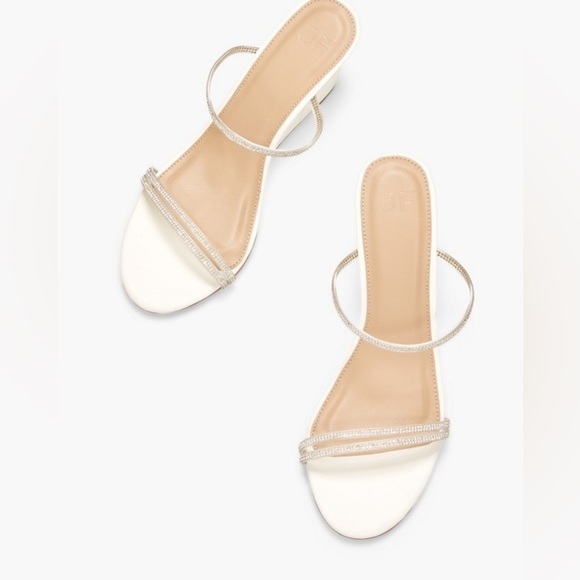 NEW Just Fab Rhinestone Perrie Minimalist White Wedge Heel Slip-on Sandal - Picture 7 of 12